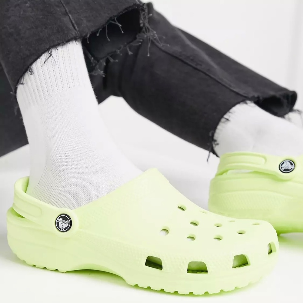 Crocs Classic Lime Zest Women’s 8